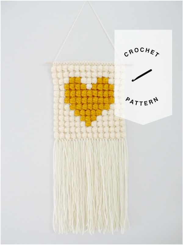 That's Amore Wall Hanging Crochet Pattern - Instant Download